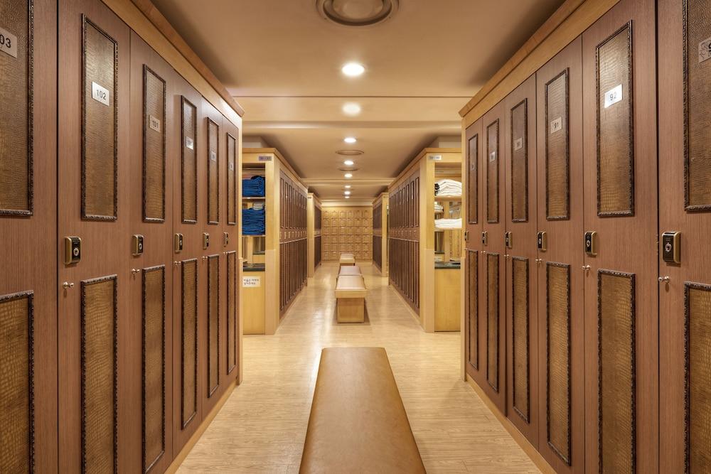 Seoul Riviera Hotel (Adults Only) Екстериор снимка