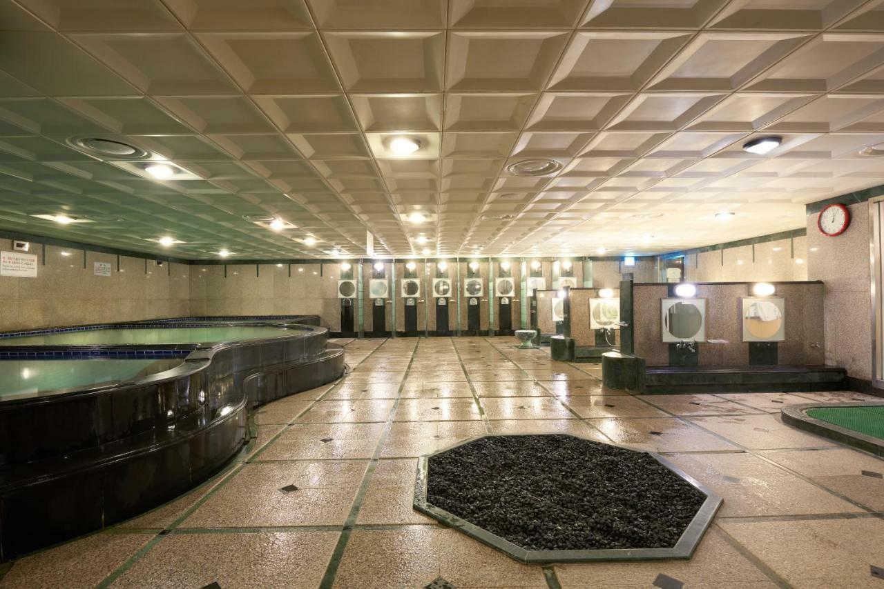 Seoul Riviera Hotel (Adults Only) Екстериор снимка